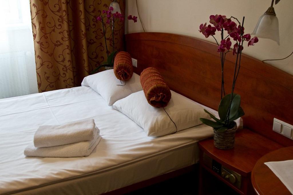 Hotel Arkadia ليجنيكا الغرفة الصورة